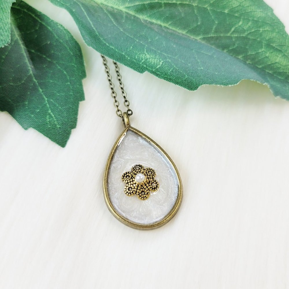 Teardrop Pendant Necklace Metallic Pearl White Antiqued Bronze Teardrop Bezel